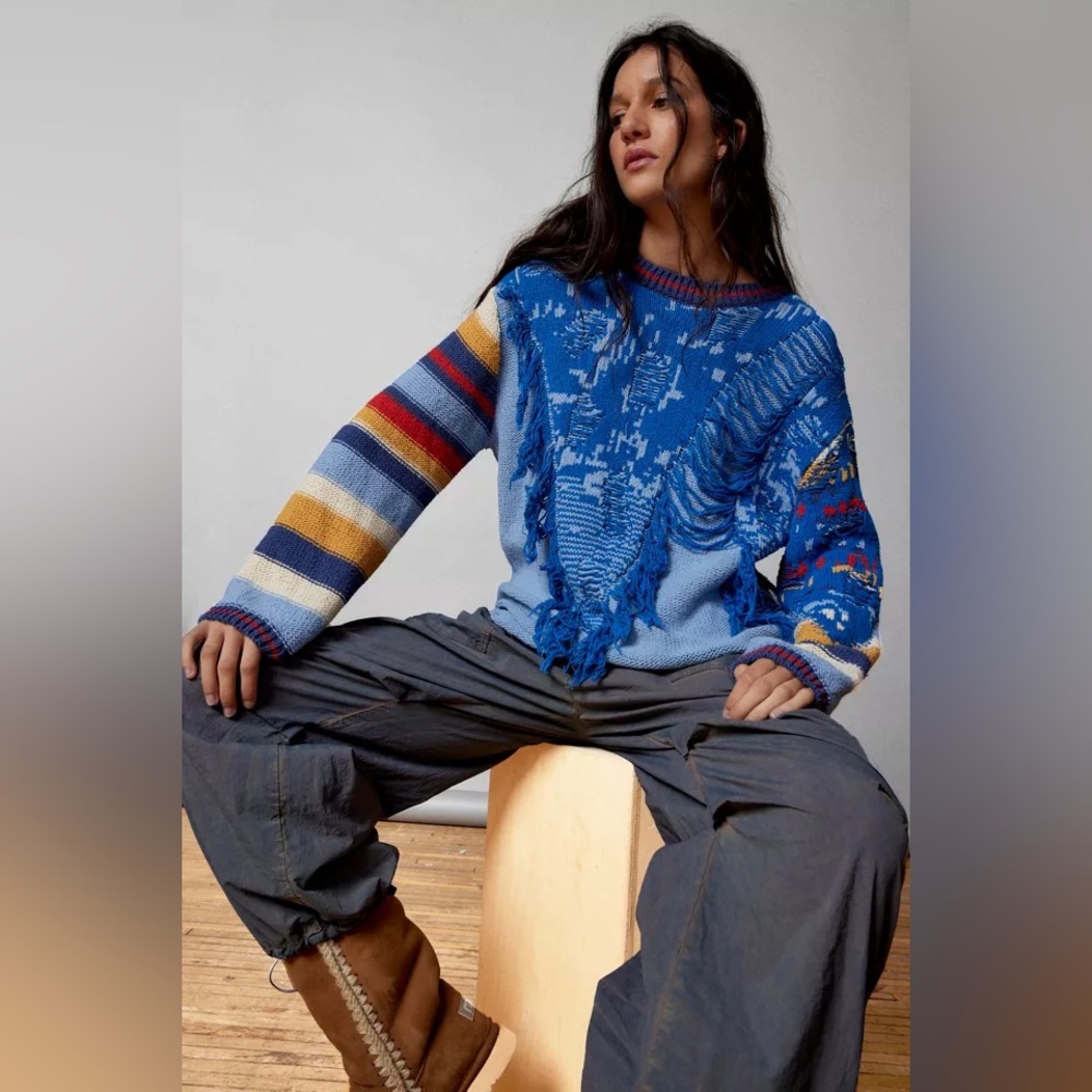 Urban Outfitters x BDG Marlon Spliced Pullover Fringe Sweater size M